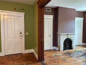 160 Broadway-Unit -2 in Newport, RI - Building Photo - Building Photo