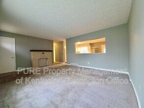 2433 Pierson Dr in Lexington, KY - Building Photo - Building Photo