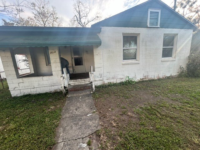 1602 Wambolt St in Jacksonville, FL - Foto de edificio