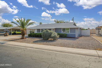 12408 N Cherry Hills Dr W in Sun City, AZ - Building Photo - Building Photo