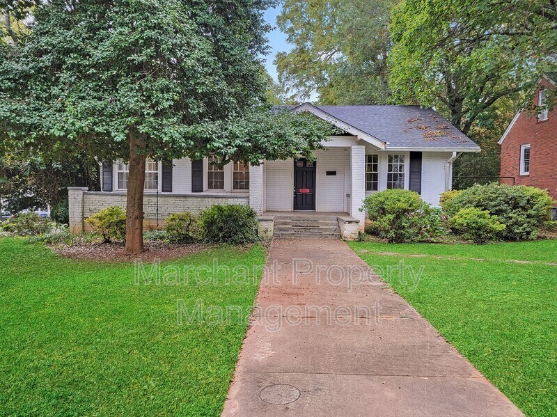 101 W Mountainview Ave in Greenville, SC - Building Photo