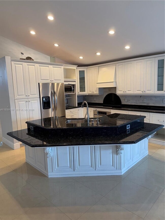 1552 NW 135th Ave in Pembroke Pines, FL - Building Photo - Building Photo