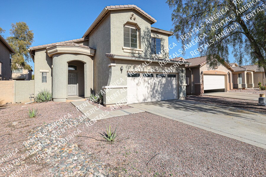 8818 W Hilton Ave in Tolleson, AZ - Building Photo
