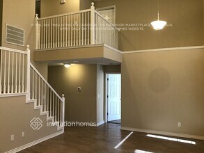 10900 Huntington Rd in Frisco, TX - Foto de edificio - Building Photo