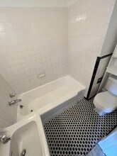 2315 N Charles St, Unit 3003- Apt 3A in Baltimore, MD - Building Photo - Building Photo