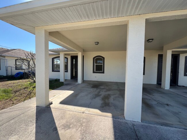 12211 Rosaro Ave in North Port, FL - Building Photo - Building Photo