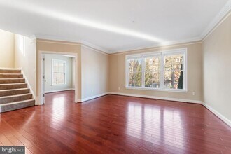 2804 Moores Plains Blvd in Upper Marlboro, MD - Building Photo - Building Photo