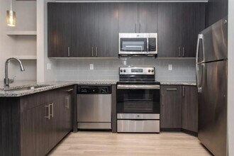 185 Cliftwood Dr NE in Sandy Springs, GA - Building Photo - Building Photo