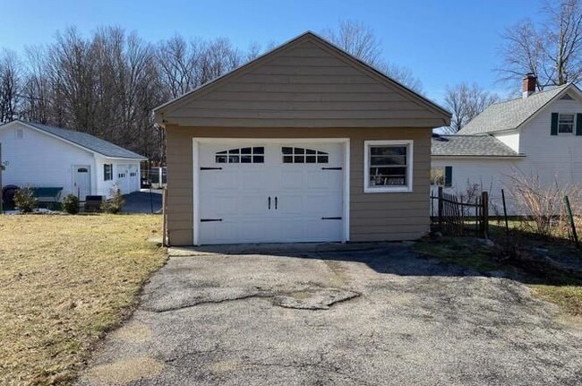 107 Fillmore St in Bennington, VT - Building Photo - Building Photo