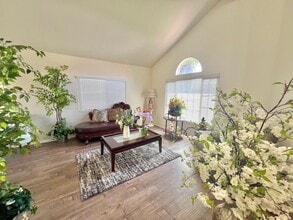 1014 W Jackson St in Rialto, CA - Building Photo - Building Photo