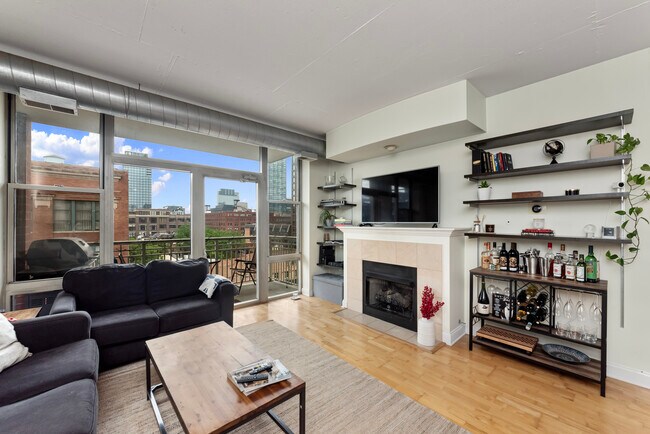 property at 1001 W Madison St
