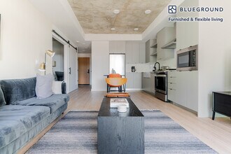 3030 Potomac Ave, Unit FL3-ID1012 in Arlington, VA - Foto de edificio - Building Photo