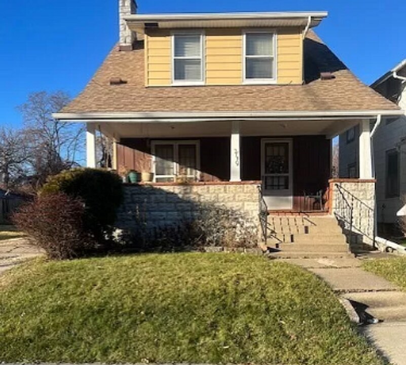 2119 Elliott Ave in Toledo, OH - Building Photo