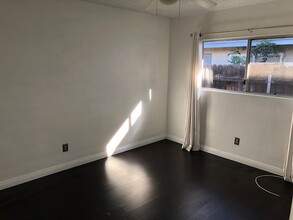 733 Brockton E Ave, Unit B in Redlands, CA - Building Photo - Building Photo