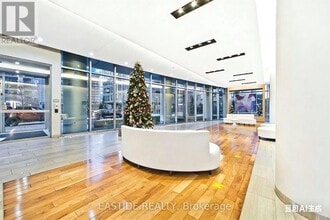 70 Forest Manor Rd in Toronto, ON - Building Photo - Building Photo