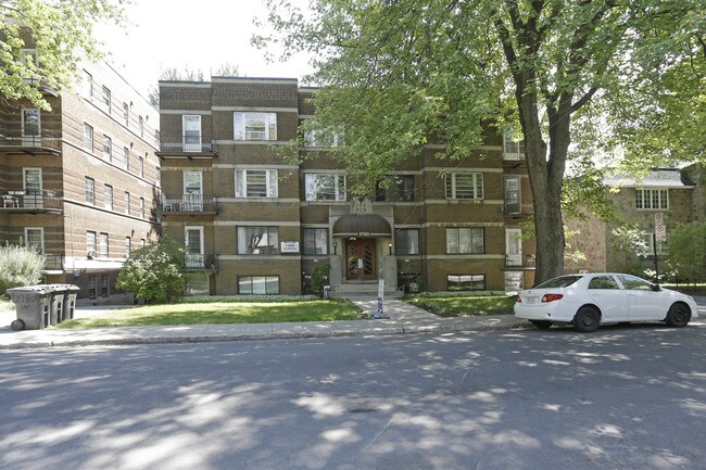 2780 Willowdale in Montréal, QC - Building Photo - Building Photo