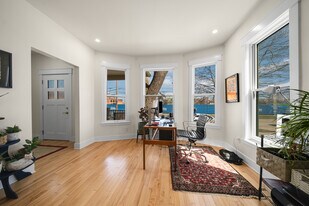 2081 Vermont St in Detroit, MI - Building Photo