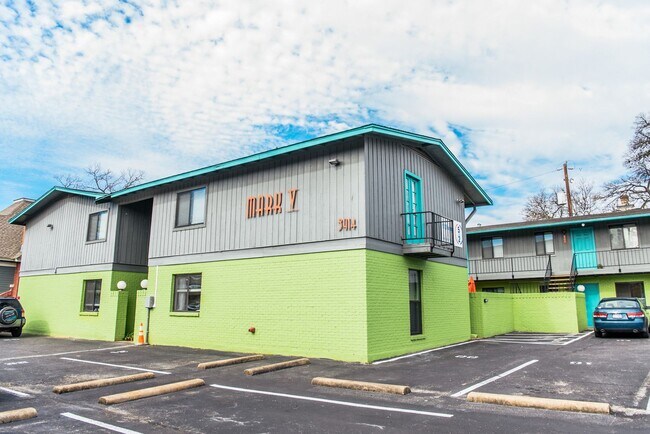 3914 Ave D Ave in Austin, TX - Building Photo - Building Photo