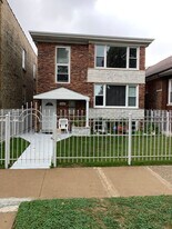 5830 N Rockwell St in Chicago, IL - Building Photo