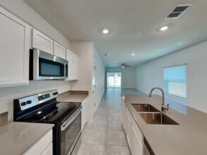 4273 Babbling Brook Wy in Kissimmee, FL - Building Photo - Building Photo
