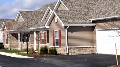 Lamplighter Senior Village I (55+) in Grove City, OH - Foto de edificio - Building Photo