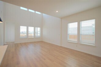 1250 Roger Hanks Pkwy in Dripping Springs, TX - Building Photo - Building Photo