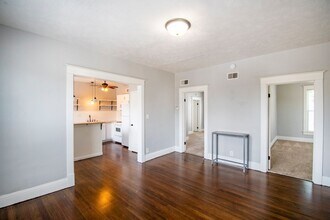 1302 S 11th St in Omaha, NE - Building Photo - Building Photo