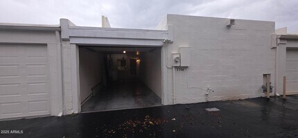 7744 E Camelback Rd in Scottsdale, AZ - Building Photo - Building Photo