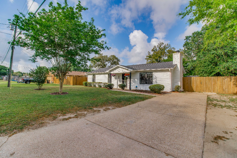 6501 Bellview Pines Pl in Pensacola, FL - Building Photo