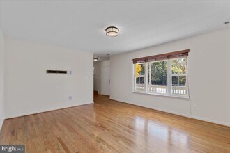 710 Miriam Ln in Lusby, MD - Building Photo - Building Photo