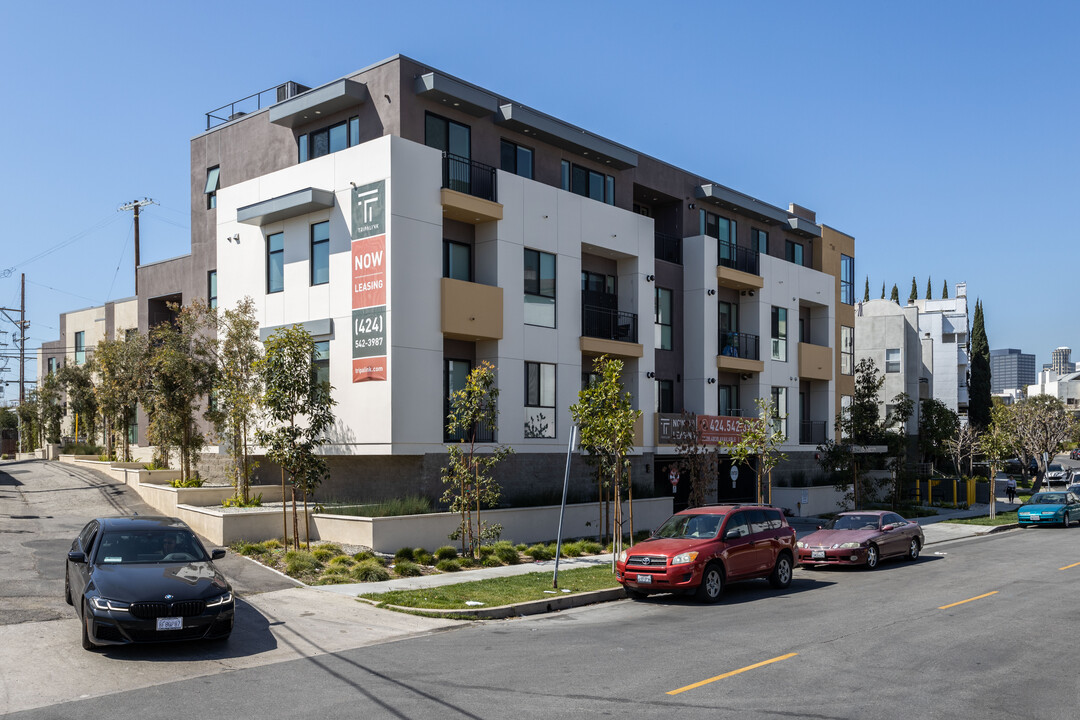 1751 S Malcom Ave in Los Angeles, CA - Foto de edificio