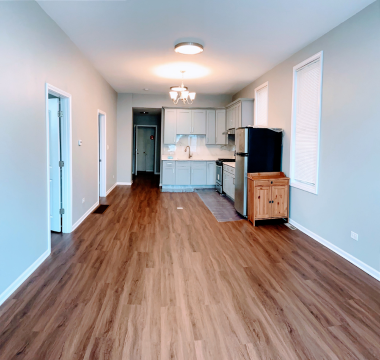 3553 S Damen Ave in Chicago, IL - Building Photo