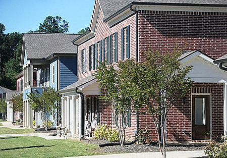 Beacon Hill in New Albany, MS - Building Photo