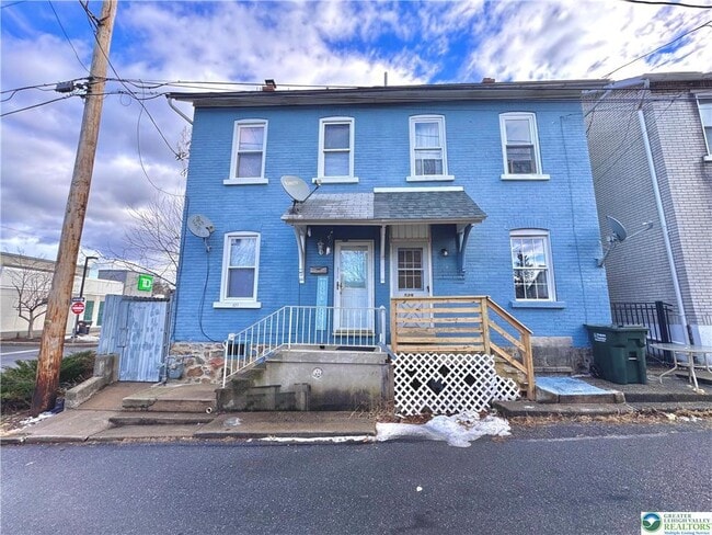 property at 527 Bradley St