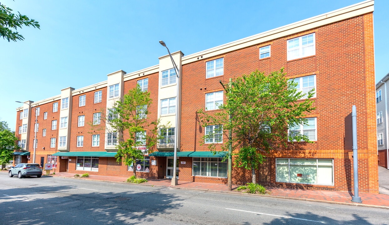 Cary Belvidere Apartments in Richmond, VA - Building Photo