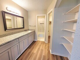 3610 Bartons Ln in Sugar Land, TX - Building Photo