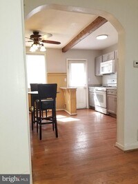 2046 Harman Ave photo'