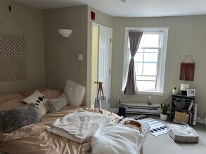 661 Tremont St, Unit 7 in Boston, MA - Foto de edificio - Building Photo