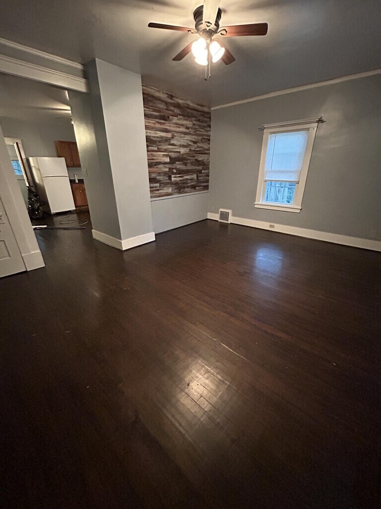 1976 Smithfield St Youngstown, OH Rental Homes and Apartments for Rent