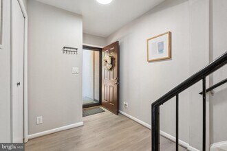 1662 Valencia Way in Reston, VA - Building Photo - Building Photo