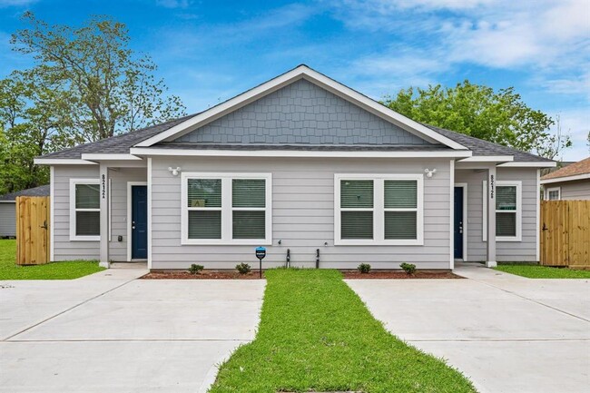 5911 Westover St-Unit -A in Houston, TX - Foto de edificio - Building Photo