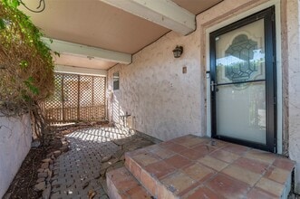 2137 Casa Rio Cir in Dickinson, TX - Building Photo - Building Photo