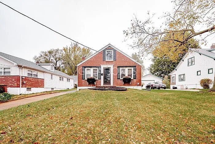 113 Powell Ave in Ferguson, MO - Foto de edificio