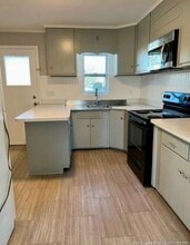 270 East St in Plainville, CT - Building Photo - Building Photo