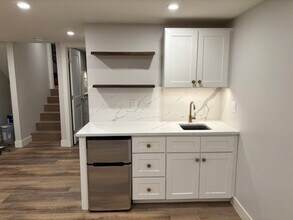 121 Burgundy Cir in Silverthorne, CO - Foto de edificio - Building Photo