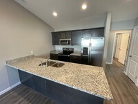 Ledgestone Townhomes photo'