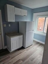 2415 W Grand St in Detroit, MI - Building Photo - Building Photo