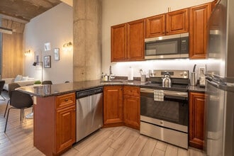 525 N 11th St in Philadelphia, PA - Building Photo - Building Photo
