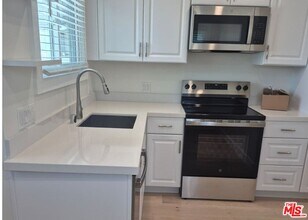 3679 3rd Ave in Los Angeles, CA - Building Photo - Building Photo