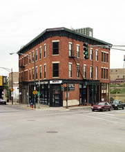 401-409 N Milwaukee Ave in Chicago, IL - Building Photo - Other